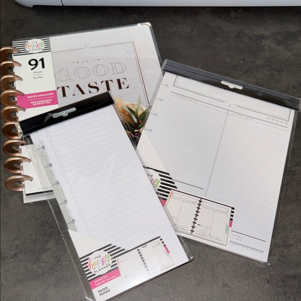 The Happy Planner Recipe Organizer. NWT